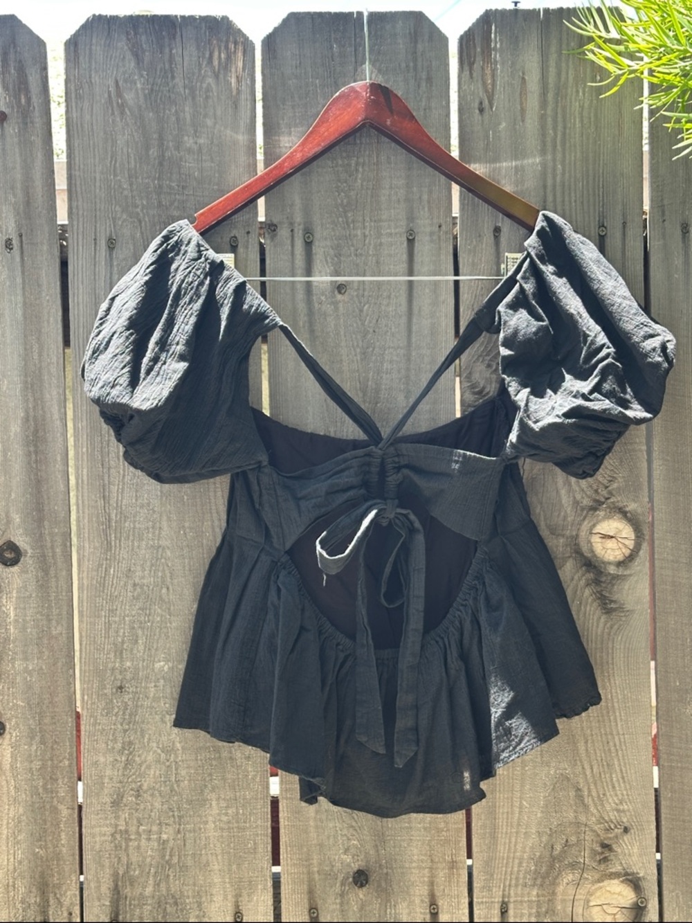 ASTR gorgeous black top